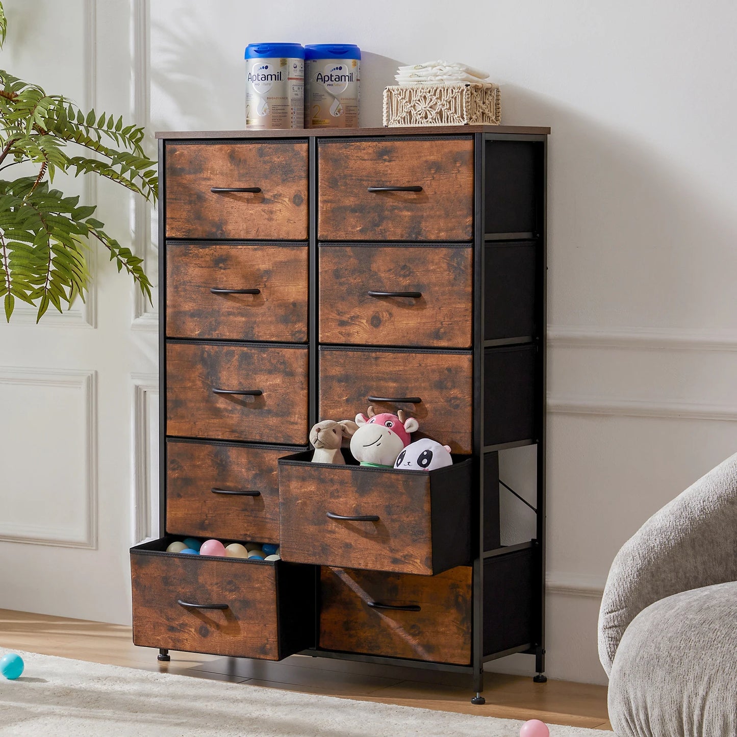 Chest of Drawers