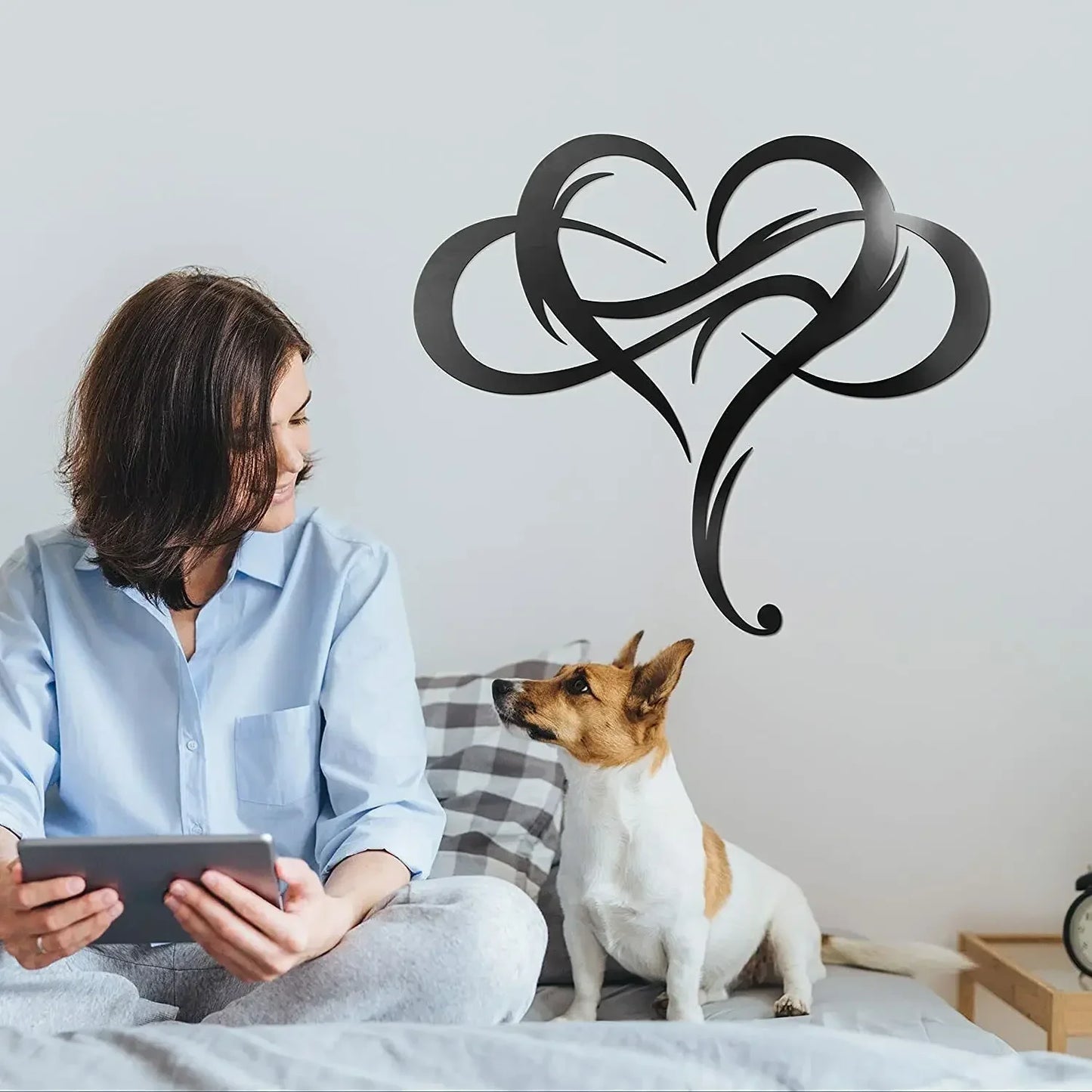Iron Infinity Heart Sign Wall Decor