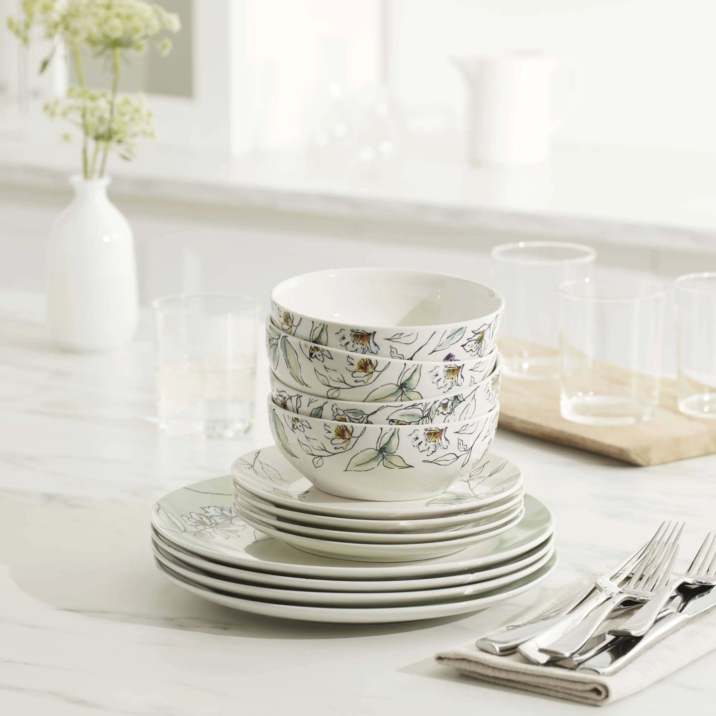 Dinnerware Set